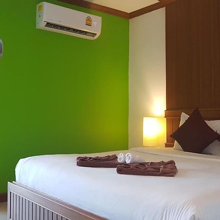 Pipikuku Hotel & Restaurant Пхукет Номер фото